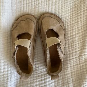 Kids Tan Shoes magical barefoot shoes